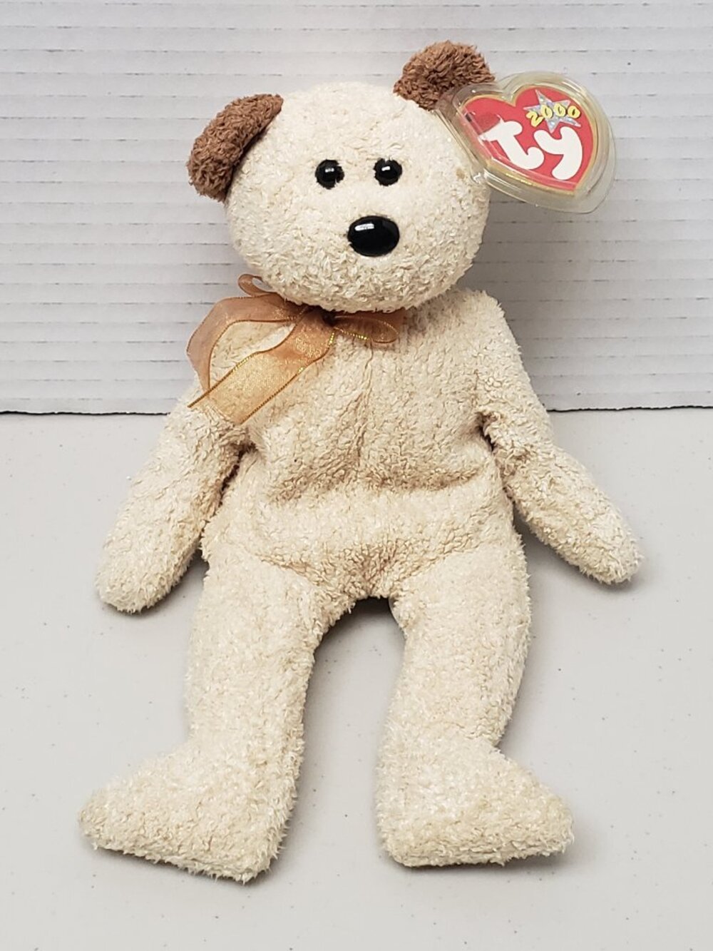 Ty Beanie Baby Huggy The Bear